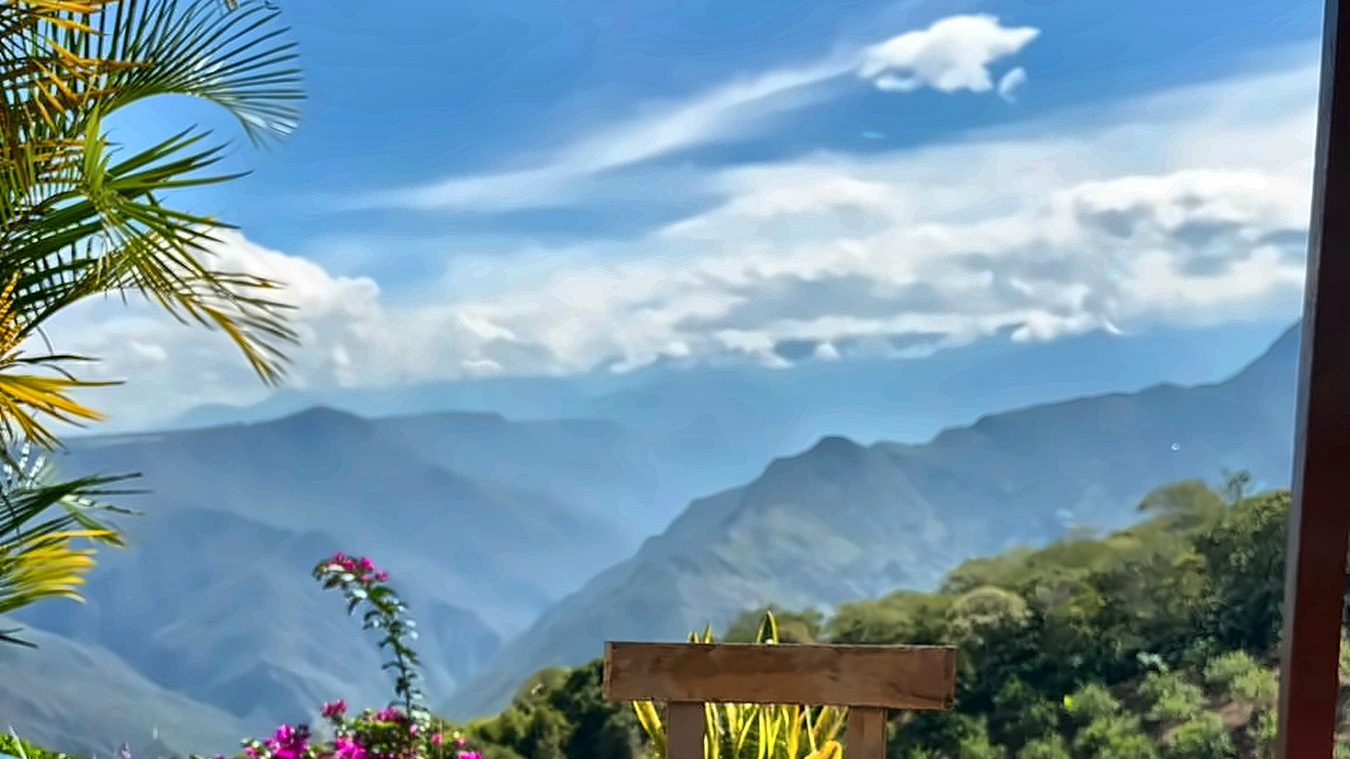 Montañas del Cañón del Chicamocha desde el glamping